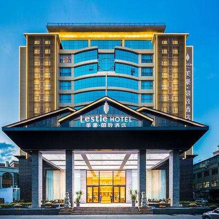 Mehood Lestie International Hotel Nancun Wanbo Metro Station Branch - Free Shuttle Bus To Canton Fair Complex During Canton Fair Period & Free Breakfast & Free Afternoon Tea & Free Midnight Snack & Free Vpn Internet Access Exterior foto