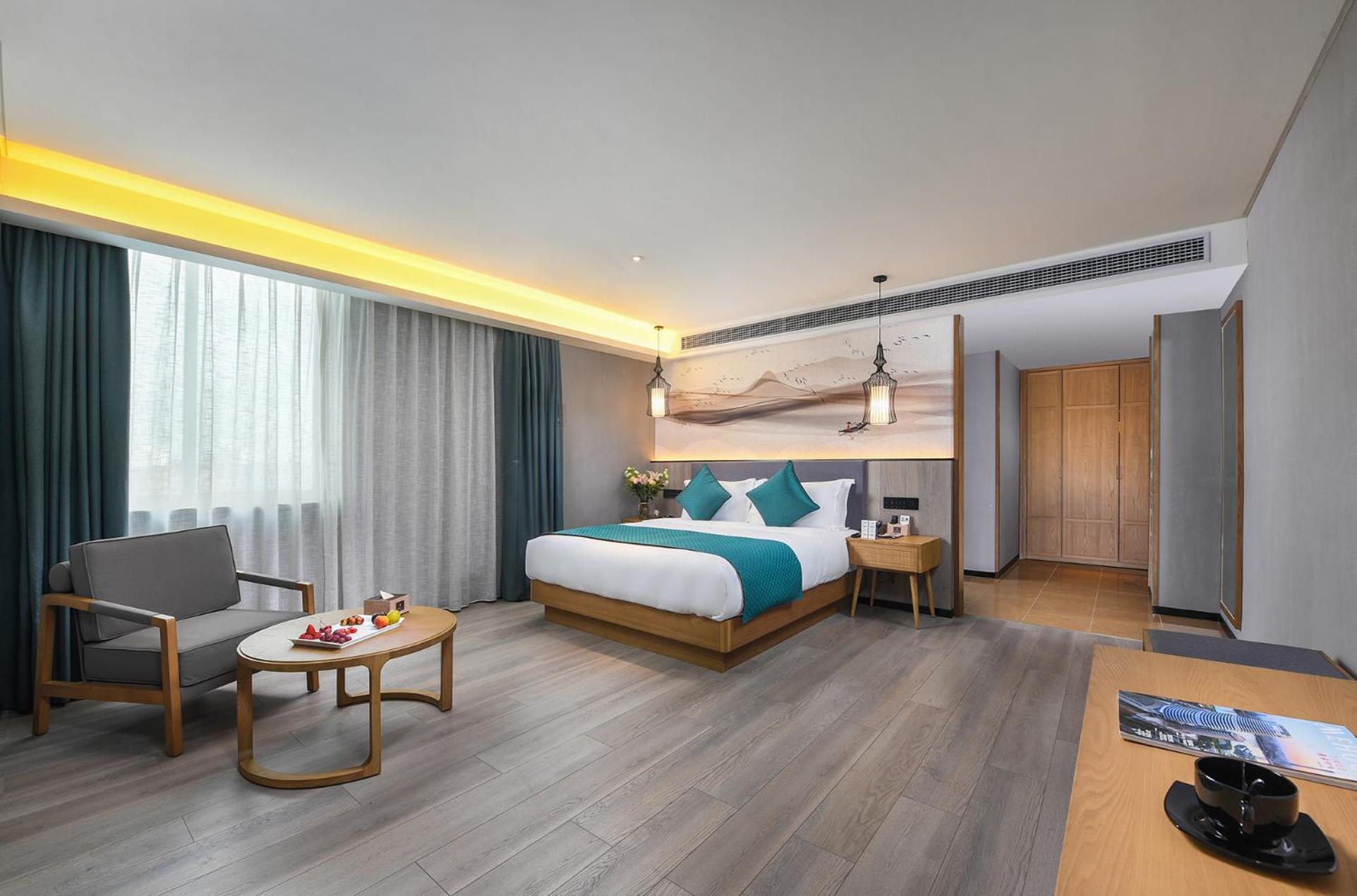 Mehood Lestie International Hotel Nancun Wanbo Metro Station Branch - Free Shuttle Bus To Canton Fair Complex During Canton Fair Period & Free Breakfast & Free Afternoon Tea & Free Midnight Snack & Free Vpn Internet Access Exterior foto